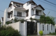 Biệt thự cho thuê khu Phạm Văn Đồng, DTĐ 300m2, 3 tầng, 5 phòng ngủ khép kín, tiện nghi cao cấp, sang trọng, giá 1300$.