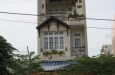 Nhà mặt tiền Phan Đăng Lưu, DTD: 5x24m, DTSD: 280m2, 3 tầng, 5 phòng ngủ, 3 toilet, giá: 850$.