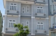 Nhà mặt tiền Nguyễn Tất Thành, DT: 180m2, 3,5 tầng, 6 phòng ngủ, 2 phòng khách, giá: 2500$. ID: 1049
