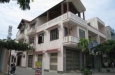 Nhà mặt tiền Nguyễn Tất Thành cho thuê nguyên căn, 3 tầng, DTĐ: 5x25m, DTSD: 290m2, 4 phòng ngủ, 2 phòng ngủ có toilet trong, giá: 1100$.
